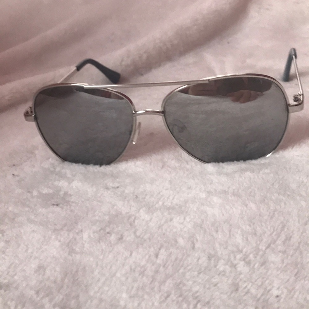 stylish and casual sunglasses ☀️🕶